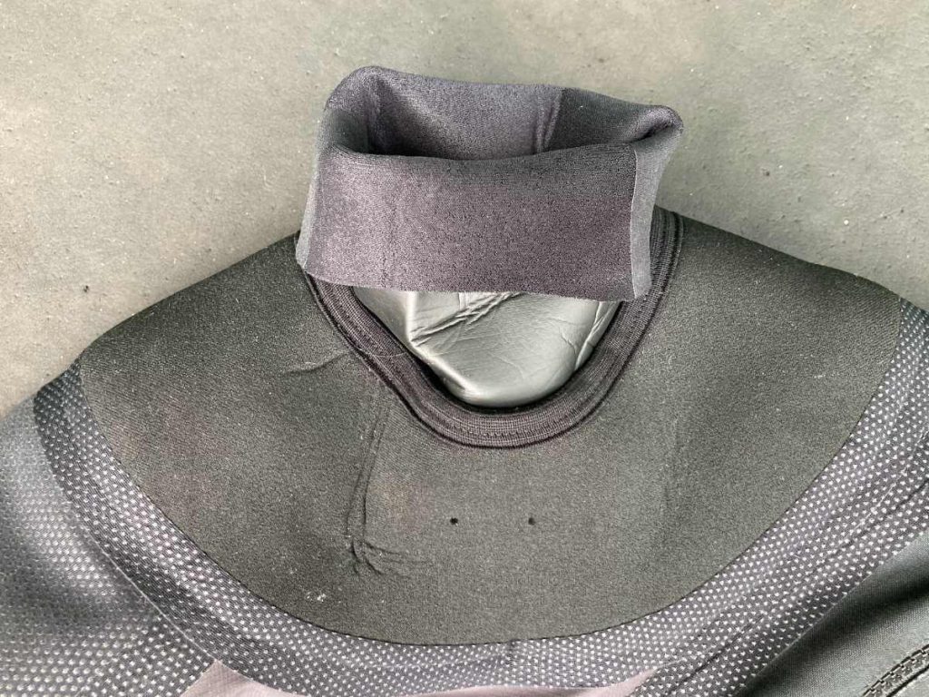 A drysuit neoprene neck seal