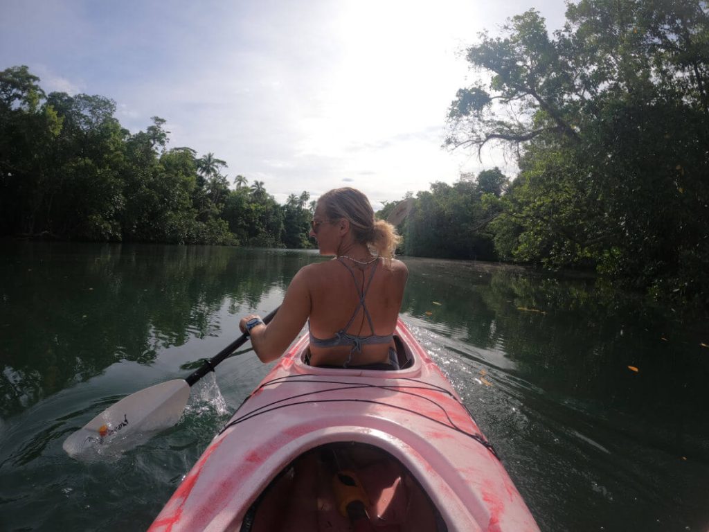 Blue Holes in Espiritu Santo - Kayaking to a Blue Hole