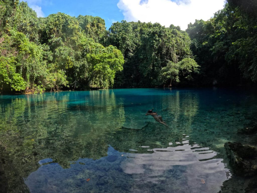 Blue Holes in Espiritu Santo - Riri Blue Hole